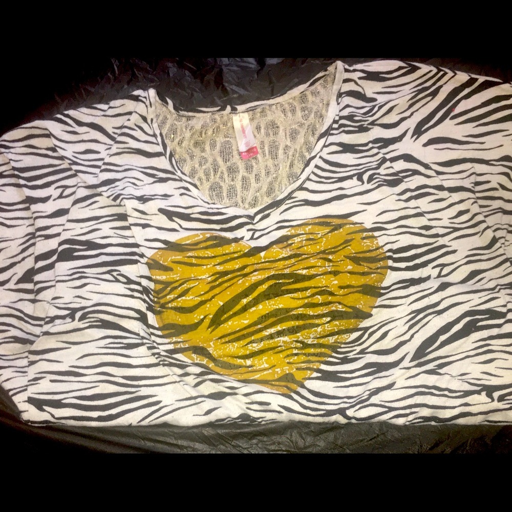 Plus size crop top